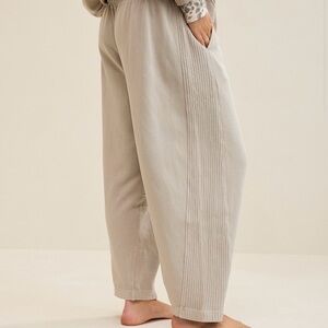 Aerie Oh Snap! Barrel Sweatpant